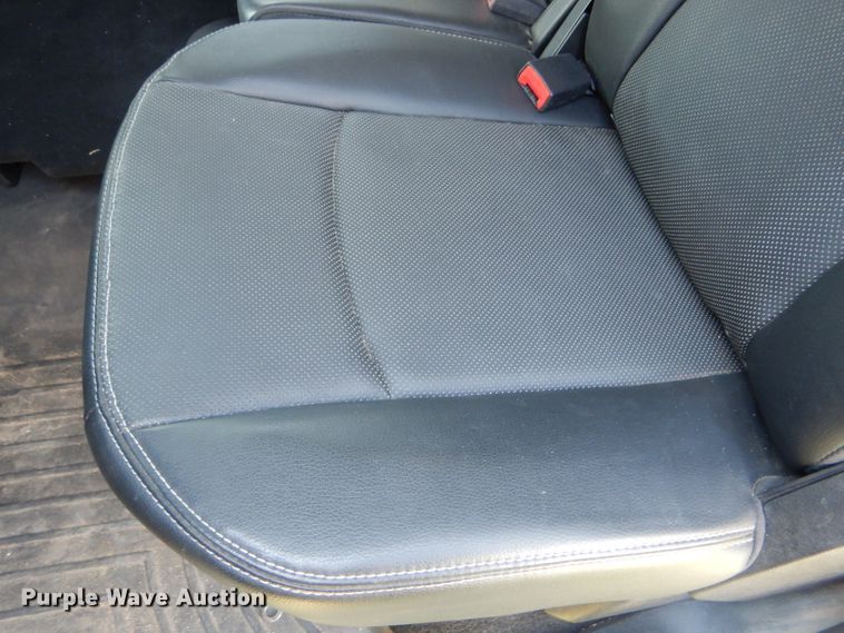 image for item GH9747 2013 Dodge Ram 1500 Crew Cab pickup truck