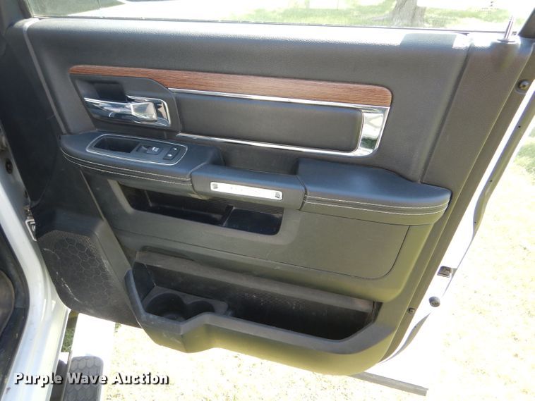 image for item GH9747 2013 Dodge Ram 1500 Crew Cab pickup truck