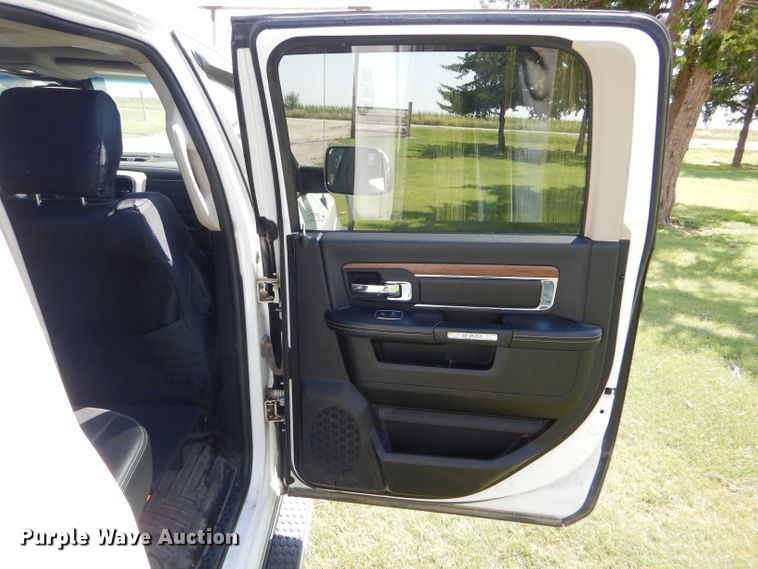 image for item GH9747 2013 Dodge Ram 1500 Crew Cab pickup truck