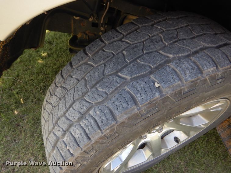 image for item GH9747 2013 Dodge Ram 1500 Crew Cab pickup truck