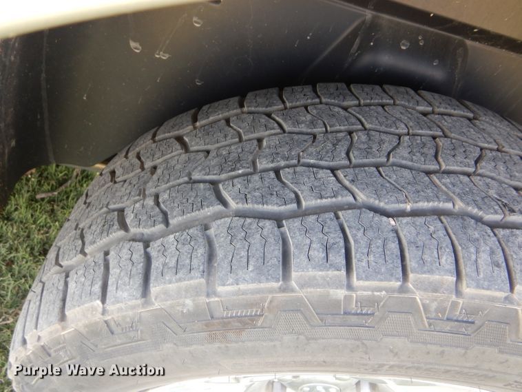 image for item GH9747 2013 Dodge Ram 1500 Crew Cab pickup truck