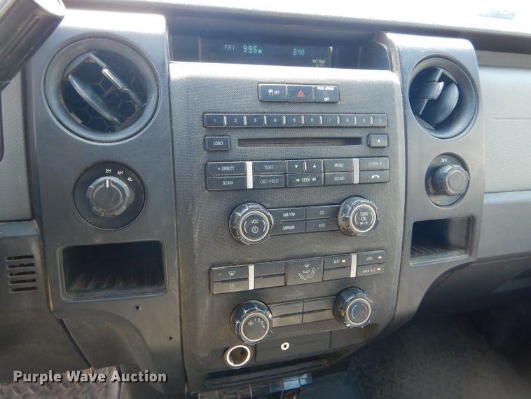 image for item GH9748 2011 Ford F150 XL SuperCab pickup truck