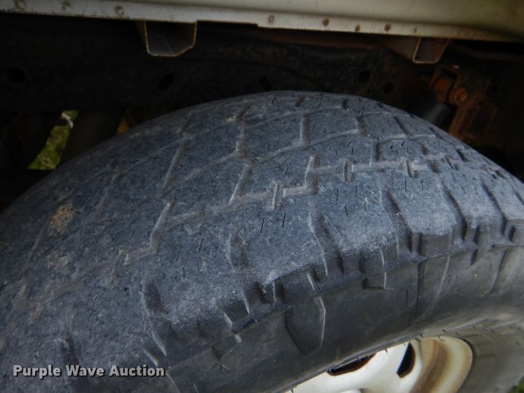 image for item GH9748 2011 Ford F150 XL SuperCab pickup truck