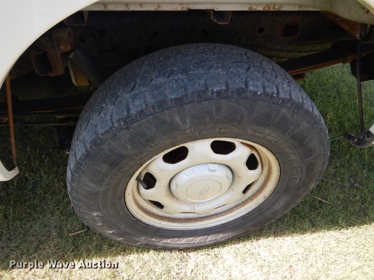 image for item GH9748 2011 Ford F150 XL SuperCab pickup truck