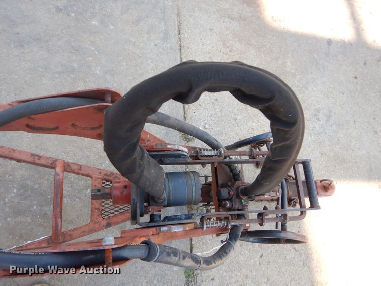 image for item GJ9833 1999 General 660 Dig-R-Mobile auger