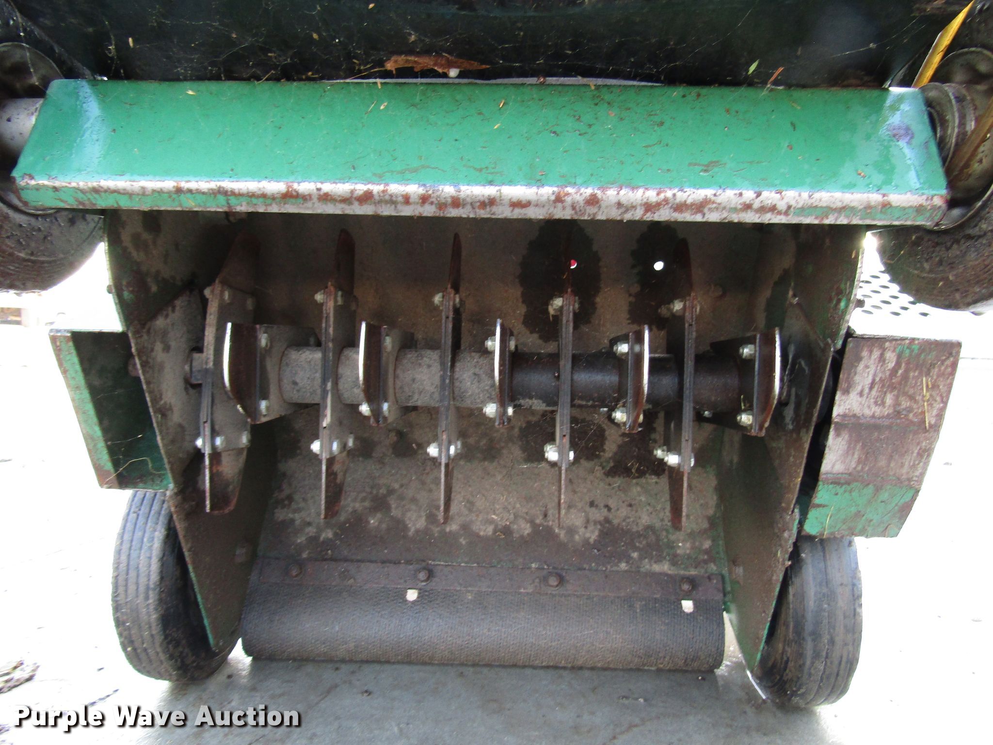 Billy Goat 0S551H seeder in Falls City, NE Item DG8164 sold Purple Wave