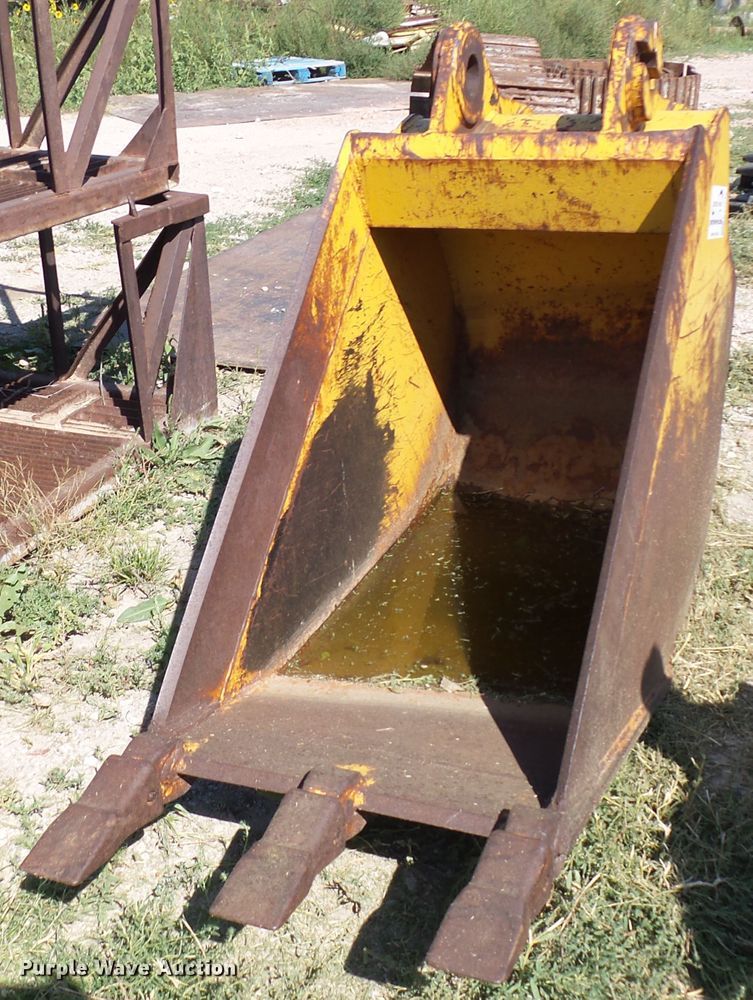 image for item DA3632 26"W bucket