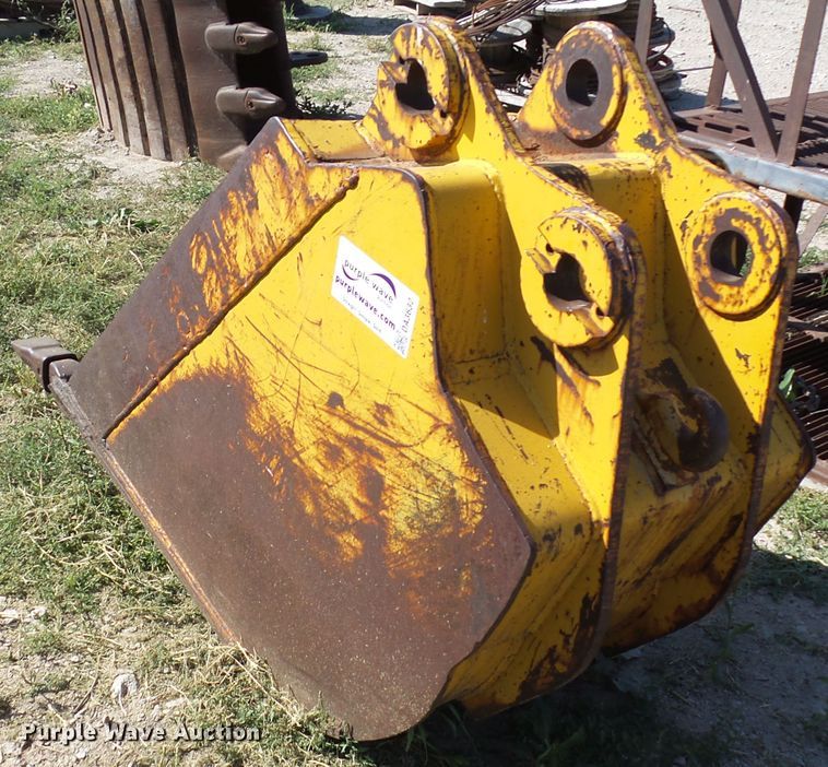 image for item DA3632 26"W bucket