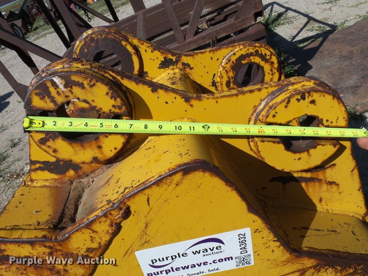 image for item DA3632 26"W bucket