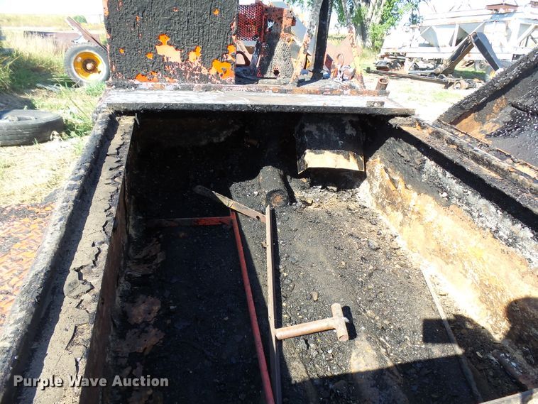 image for item DA3637 Crack seal trailer