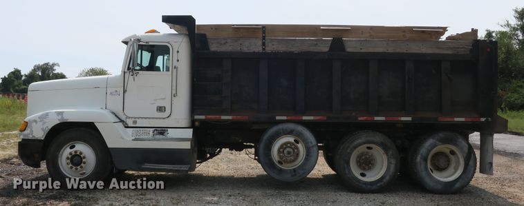 image for item DB10208 1992 Freightliner FLD dump truck