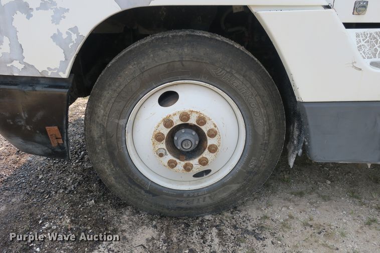 image for item DB10208 1992 Freightliner FLD dump truck