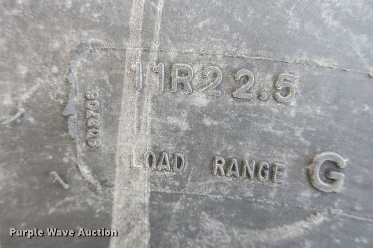 image for item DB10208 1992 Freightliner FLD dump truck