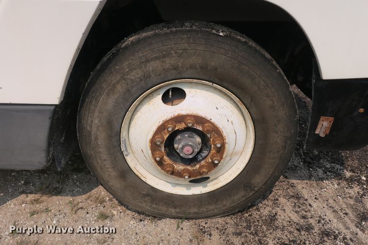 image for item DB10208 1992 Freightliner FLD dump truck