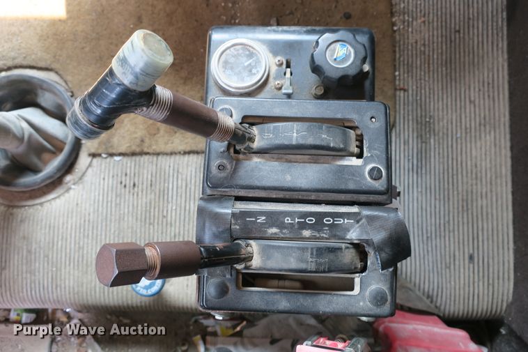 image for item DB10208 1992 Freightliner FLD dump truck