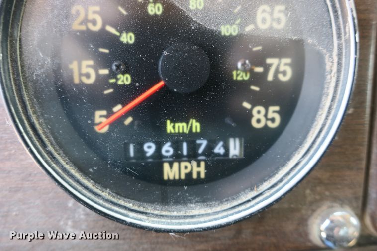 image for item DB10208 1992 Freightliner FLD dump truck