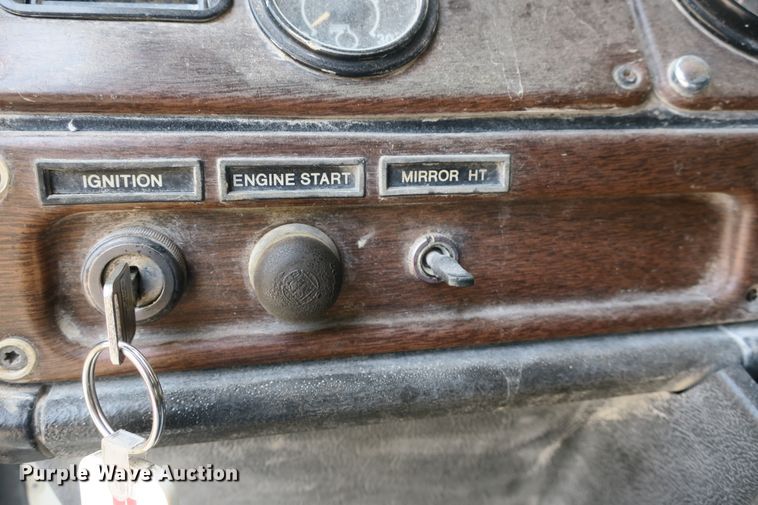 image for item DB10208 1992 Freightliner FLD dump truck