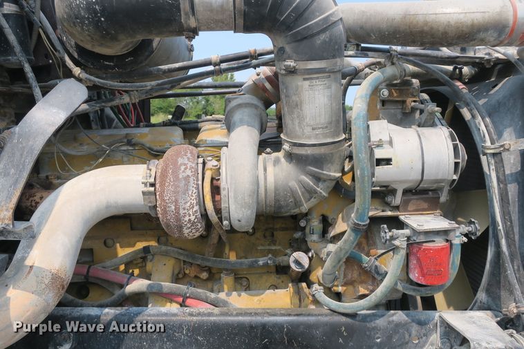 image for item DB10208 1992 Freightliner FLD dump truck