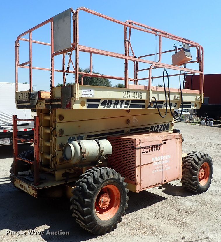 image for item DE0938 JLG 40RTS scissor lift