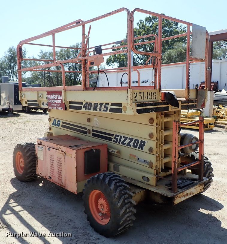 image for item DE0938 JLG 40RTS scissor lift