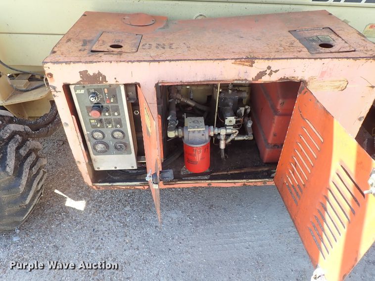 image for item DE0938 JLG 40RTS scissor lift