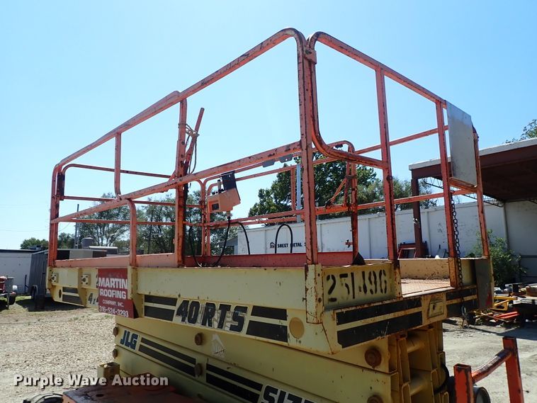 image for item DE0938 JLG 40RTS scissor lift
