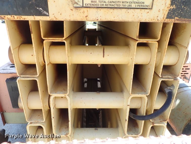 image for item DE0938 JLG 40RTS scissor lift