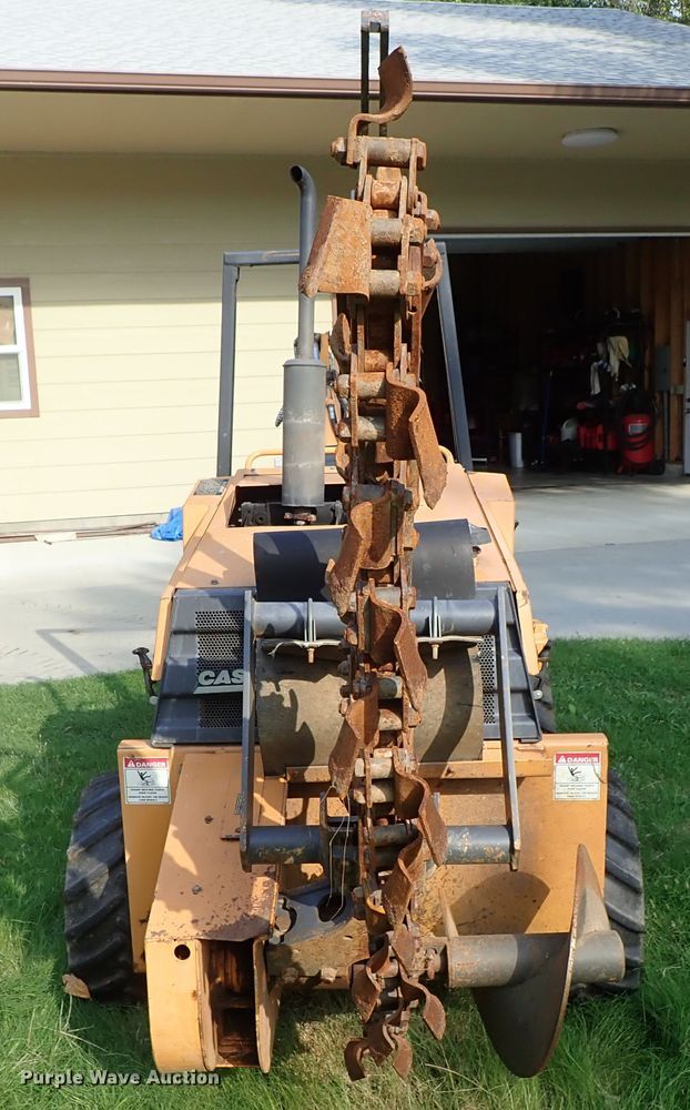 image for item DE0959 2000 Case 360 trencher