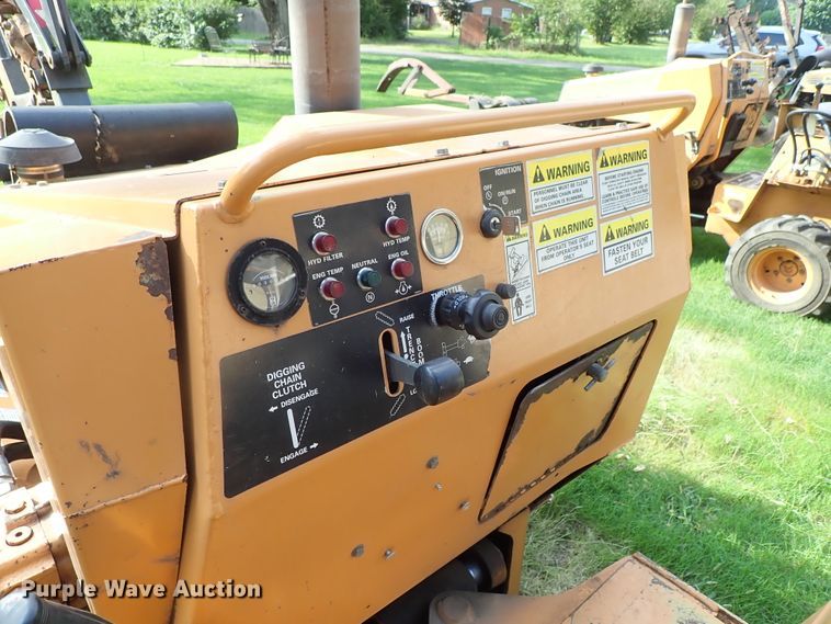 image for item DE0959 2000 Case 360 trencher