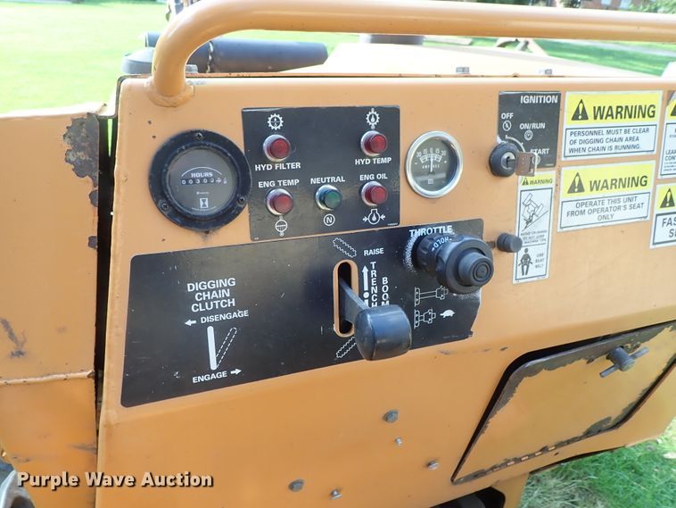 image for item DE0959 2000 Case 360 trencher