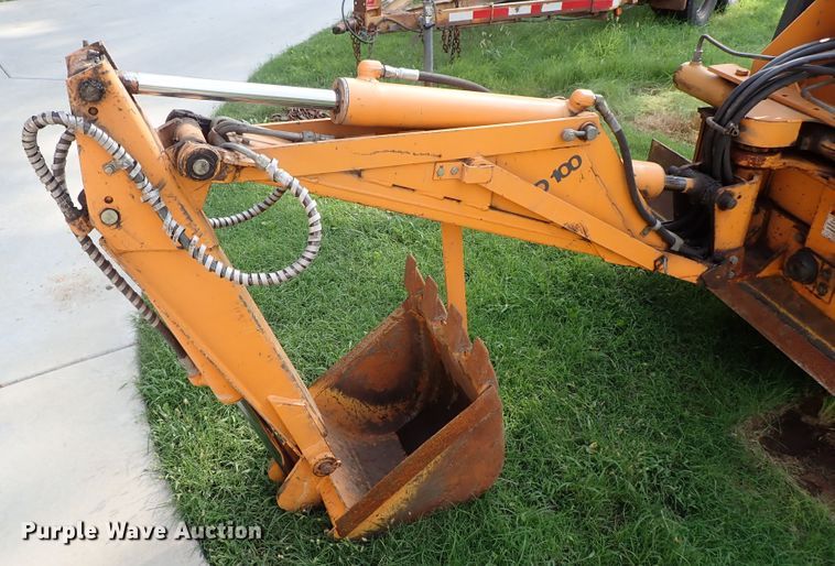 image for item DE0959 2000 Case 360 trencher