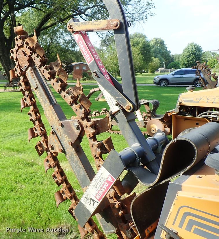 image for item DE0959 2000 Case 360 trencher