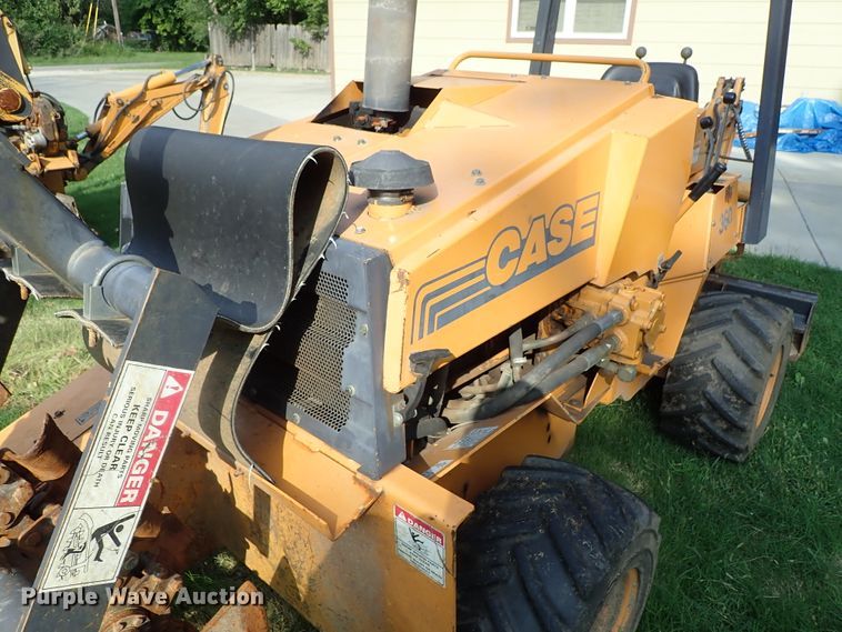 image for item DE0959 2000 Case 360 trencher