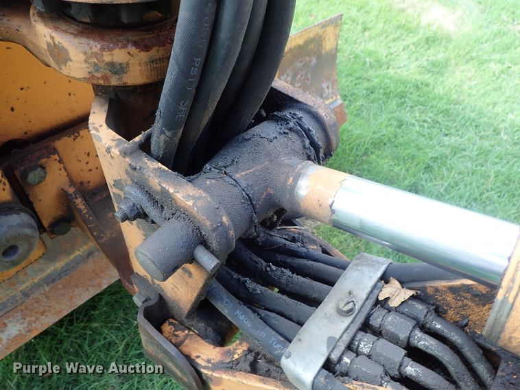 image for item DE0959 2000 Case 360 trencher