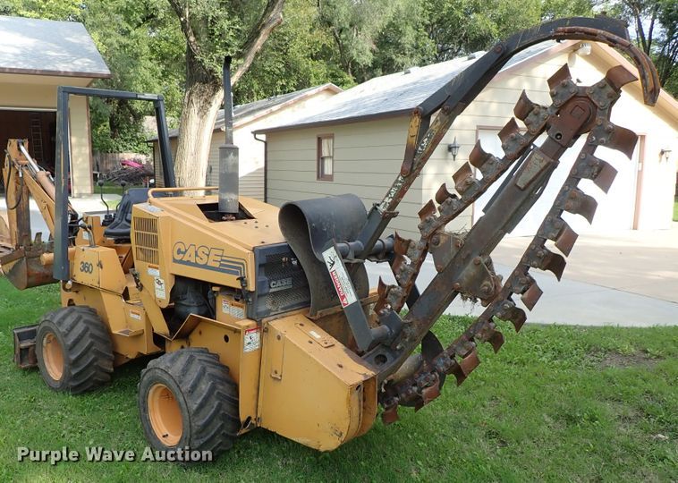 image for item DE0960 1999 Case 360 trencher