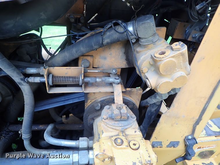 image for item DE0960 1999 Case 360 trencher