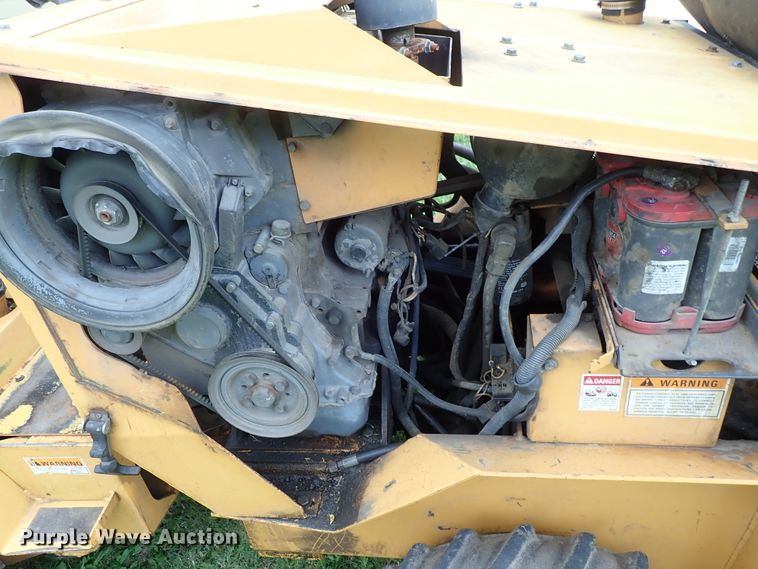 image for item DE0960 1999 Case 360 trencher