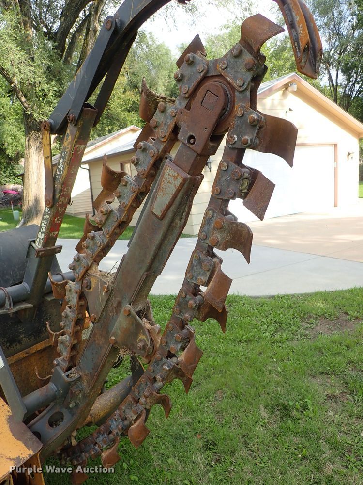 image for item DE0960 1999 Case 360 trencher