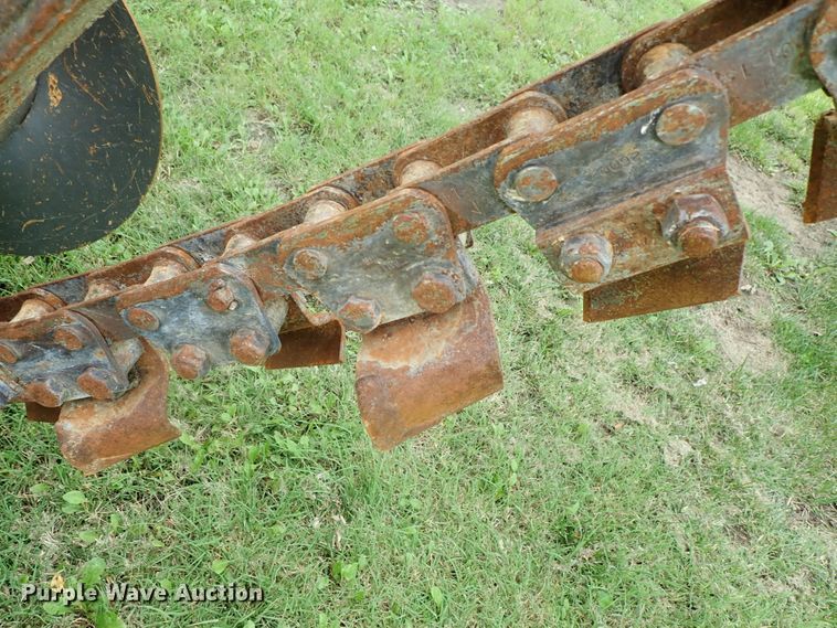 image for item DE0960 1999 Case 360 trencher