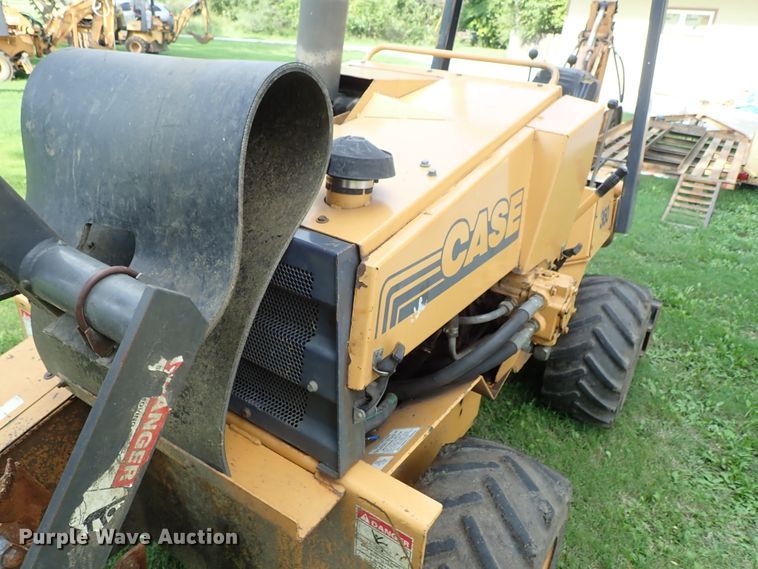 image for item DE0960 1999 Case 360 trencher
