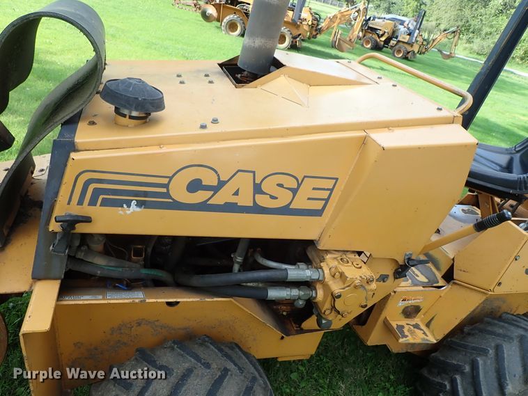 image for item DE0960 1999 Case 360 trencher