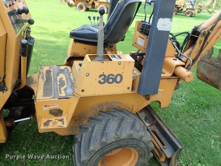 image for item DE0960 1999 Case 360 trencher