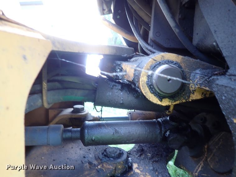 image for item DE0960 1999 Case 360 trencher