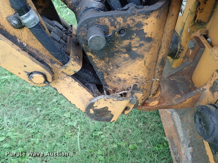 image for item DE0960 1999 Case 360 trencher