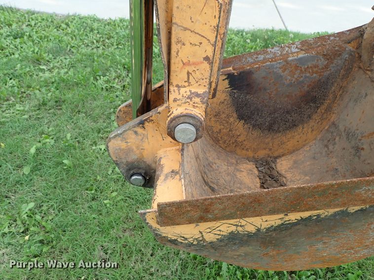 image for item DE0960 1999 Case 360 trencher