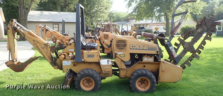 image for item DE0961 1996 Case 360 trencher