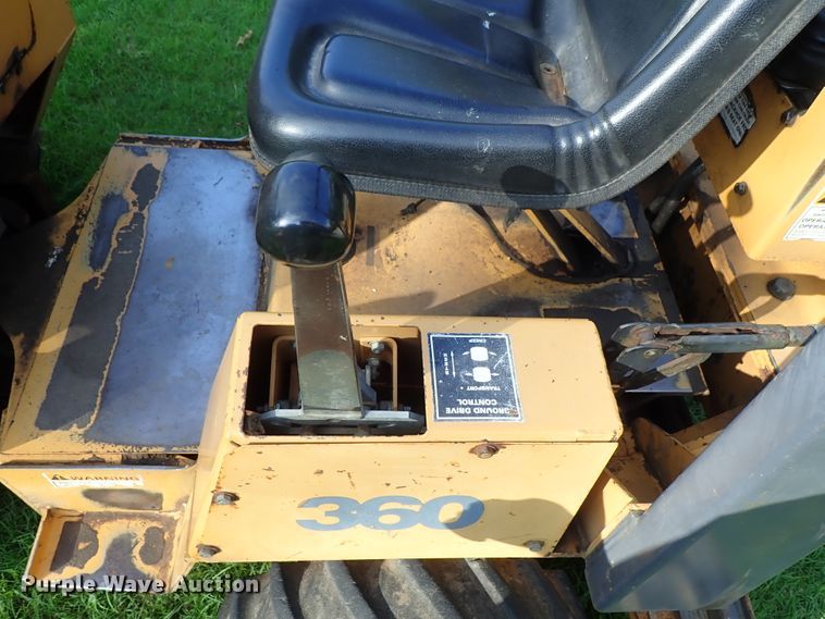 image for item DE0961 1996 Case 360 trencher