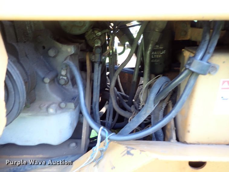 image for item DE0961 1996 Case 360 trencher