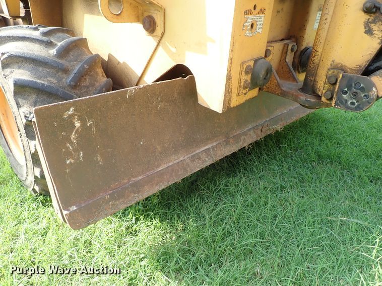 image for item DE0961 1996 Case 360 trencher