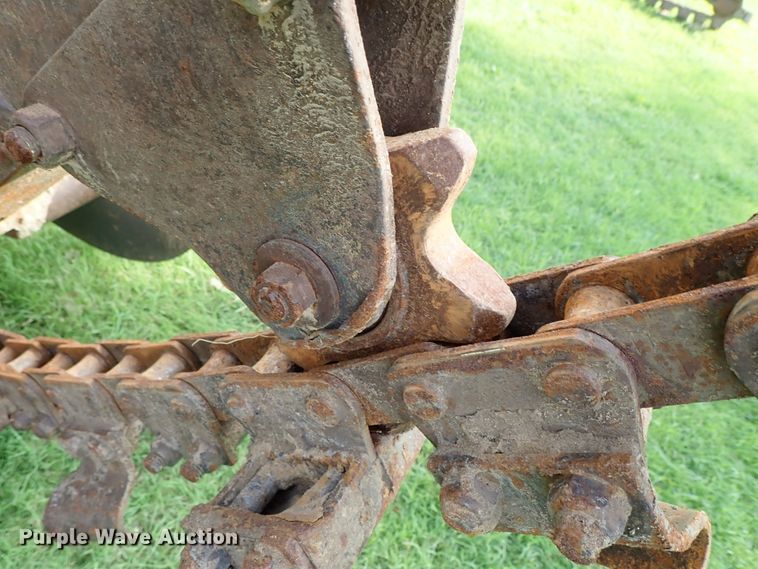 image for item DE0961 1996 Case 360 trencher